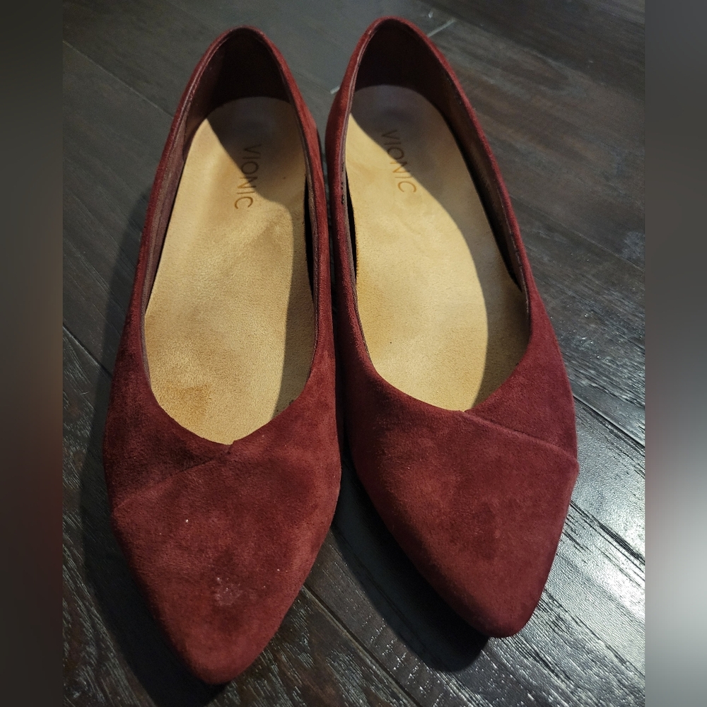 Vionic flats in good used condition